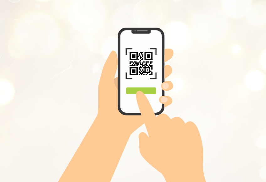 Illustration von zwei Händen, die ein Smartphone halten. Auf dem Bildschirm des Handys ist ein QR-Code zu sehen, darunter ein grüner rechteckiger Button. Der Hintergrund ist hell und verschwommen mit dezenten Lichtreflexen.