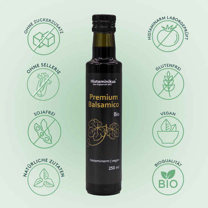 Grafik mit der Balsamico Flasche, die in der Mitte zu sehen ist. Links und rechts nebendran sieht man Icons mit Vorteilen des Produktes: histaminarm laborgeprüft, sojafrei, vegan, ohne Sellerie, ohne Zuckerzusatz, glutenfrei, natürliche Zutaten und Bioqualität.