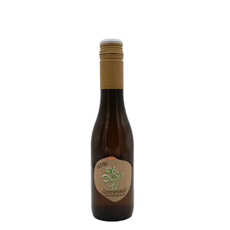 Braune Glasflasche mit Schraubverschluss und brauner Banderole. Auf dem Etikett steht „VERJUS“ sowie „Gustavshof – Biodynamisch“ mit einer stilisierten Traubengrafik.