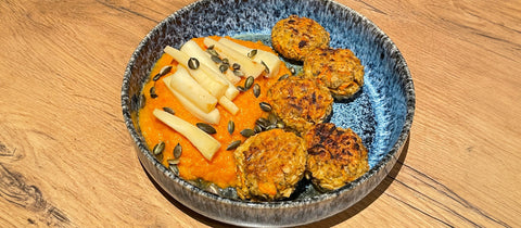 Betty Bratling mit Süßkartoffelpüree und Pastinaken