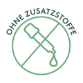 Grünes Siegel mit der Aufschrift „OHNE ZUSATZSTOFFE“ über einem durchgestrichenen Symbol einer Pipette mit Tropfen. Das runde Zeichen signalisiert den Verzicht auf künstliche Zusatzstoffe im Produkt.