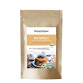 Produktfoto der „RatzFatz“ Bio-Pfannkuchenmischung von Histaminikus. Auf der braunen Standbodenverpackung befindet sich ein Etikett mit Produktnamen, Beschreibung („histaminarm und glutenfrei“) sowie einem Bild von gestapelten Pfannkuchen mit Heidelbeeren. Unten das grüne Siegel „histaminarm – glutenfrei – laborgeprüft“ und das EU-Bio-Logo.