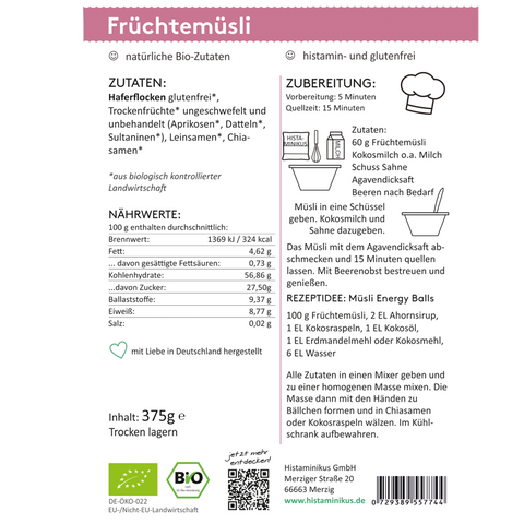 Grafik mit Zutaten- und Zubereitungsangaben für Früchtemüsli. Links Zutaten wie Haferflocken, Aprikosen, Datteln, Leinsamen. Nährwerte pro 100 g, Gesamtinhalt 375 g. Rechts Zubereitung mit Kokosmilch und Beeren, plus Rezeptidee für Energy Balls.